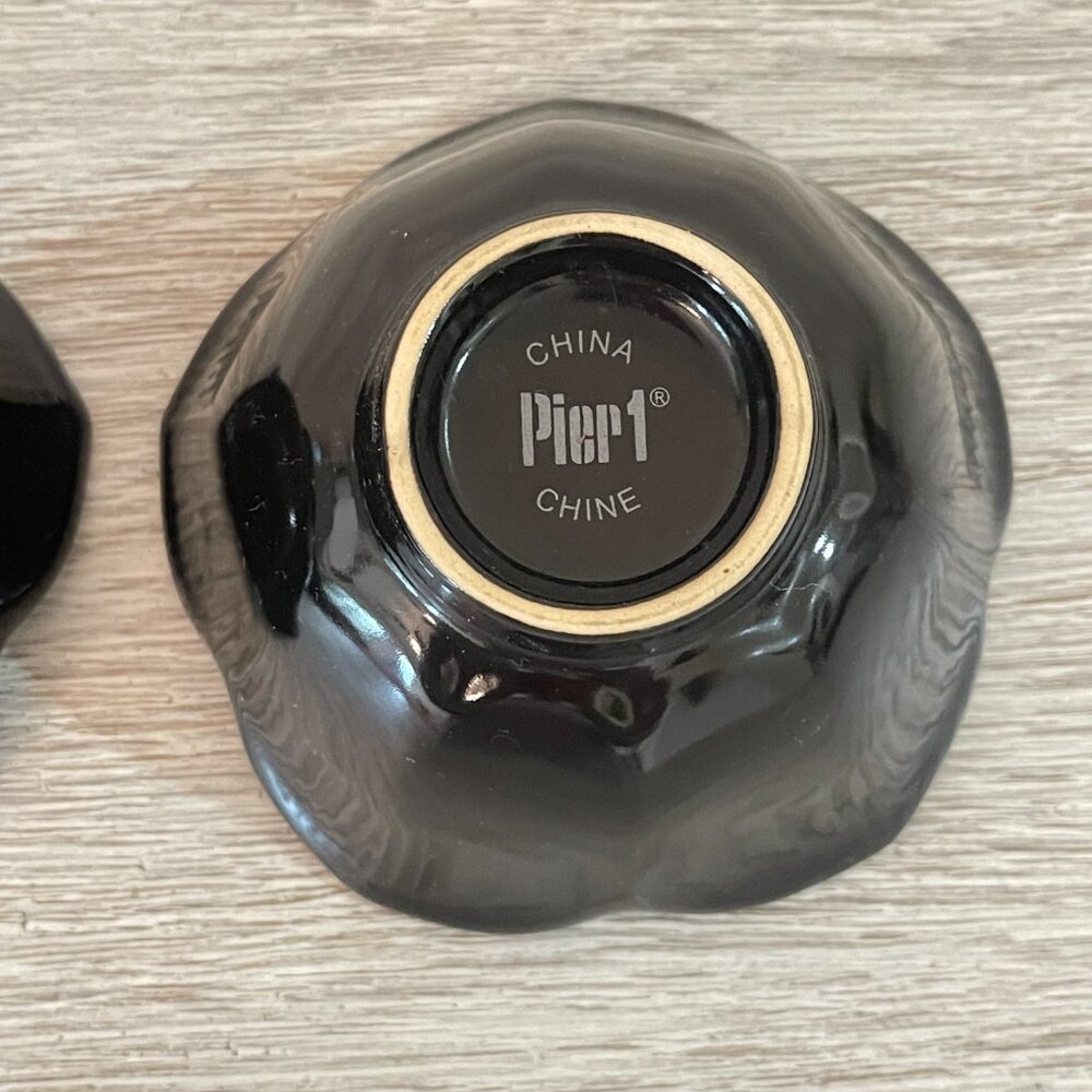 Pier 1 Dishes Bowls Set of 2 Black Flower Shape - Picture 7 of 8